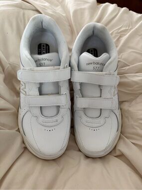 New Balance White Velcro 577 Sneakers Size 8 Womens 6.5 men’s
